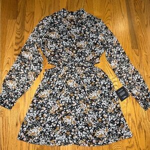 Lulu's Black Floral Long Sleeve Dress with cutouts new size women’s small